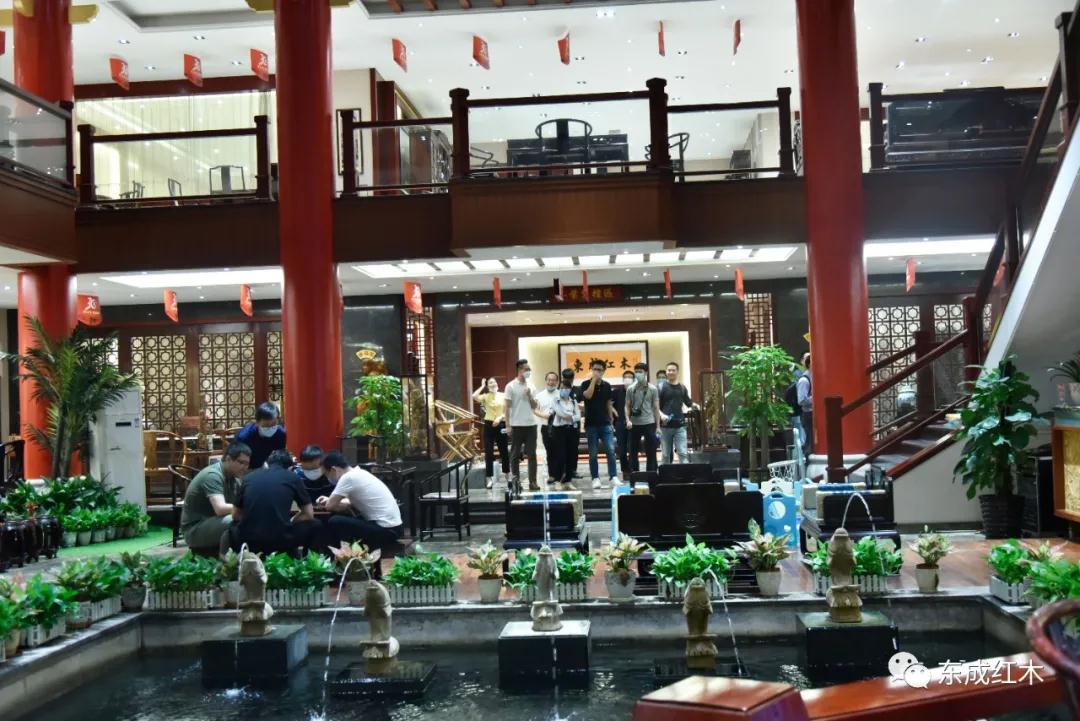 东成红木