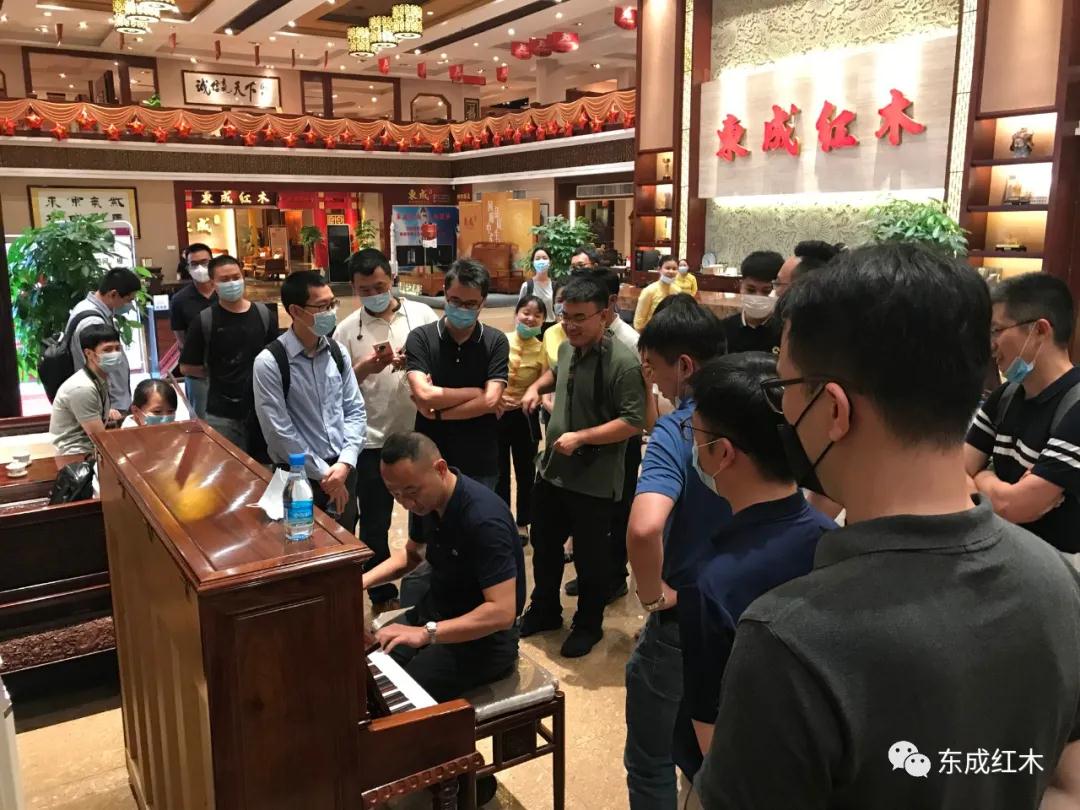 东成红木