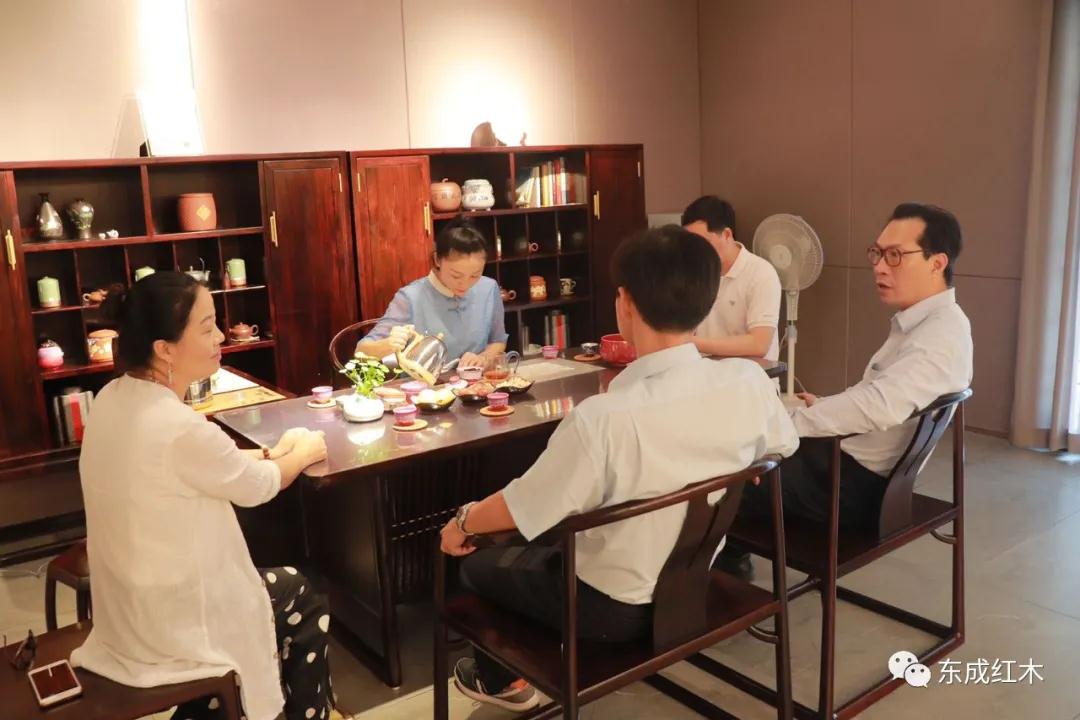 东成红木