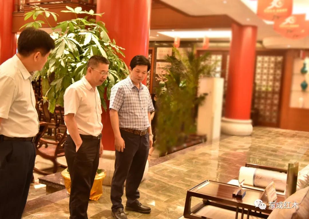 东成红木