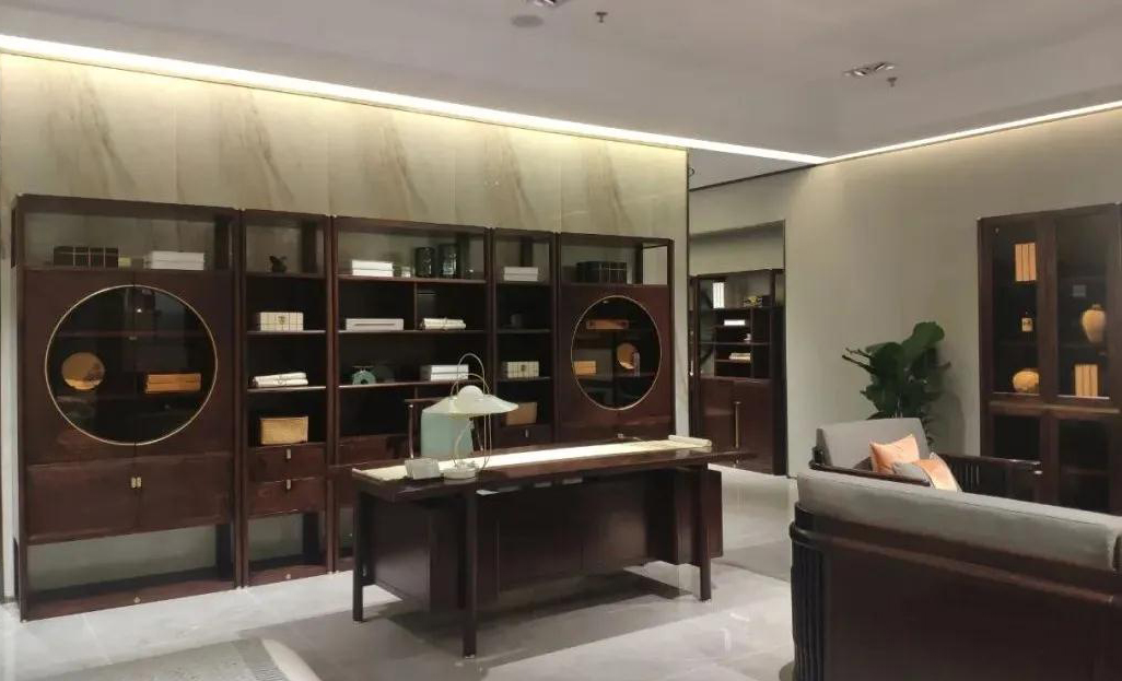 东成红木