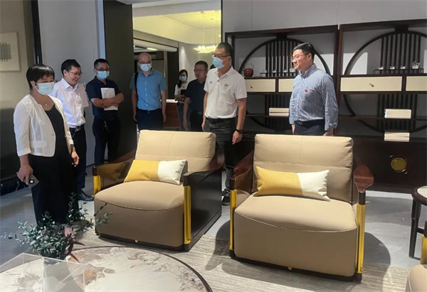 “中山市企业知识产权保护流动工作室”落户东成红木文化体验馆_新闻中心_东成家居家具